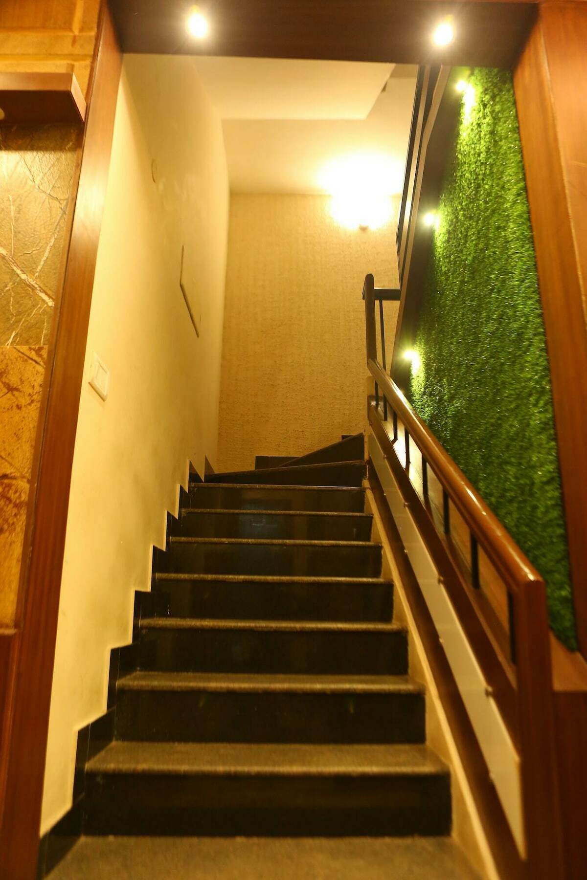 Horizon Inn Madrás Exterior foto